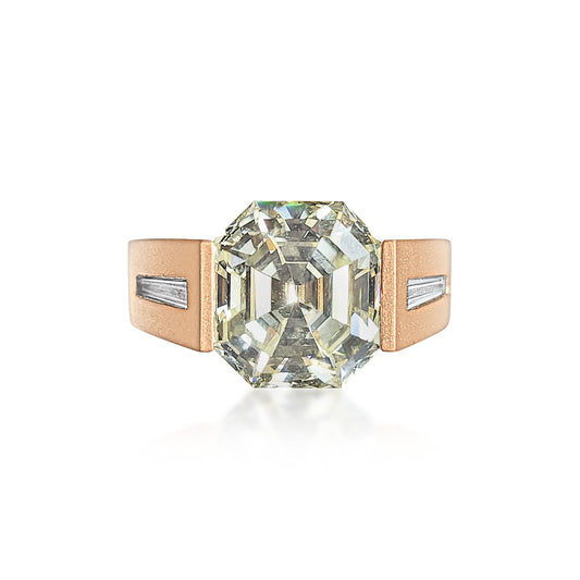 Quiet Gold Ring with emerald-cut  diamond