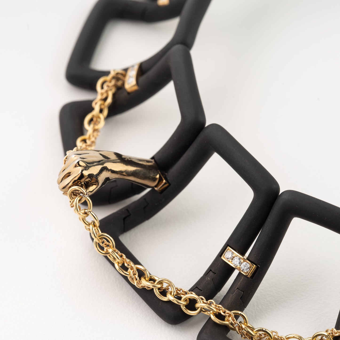 TUBE NECKLACE