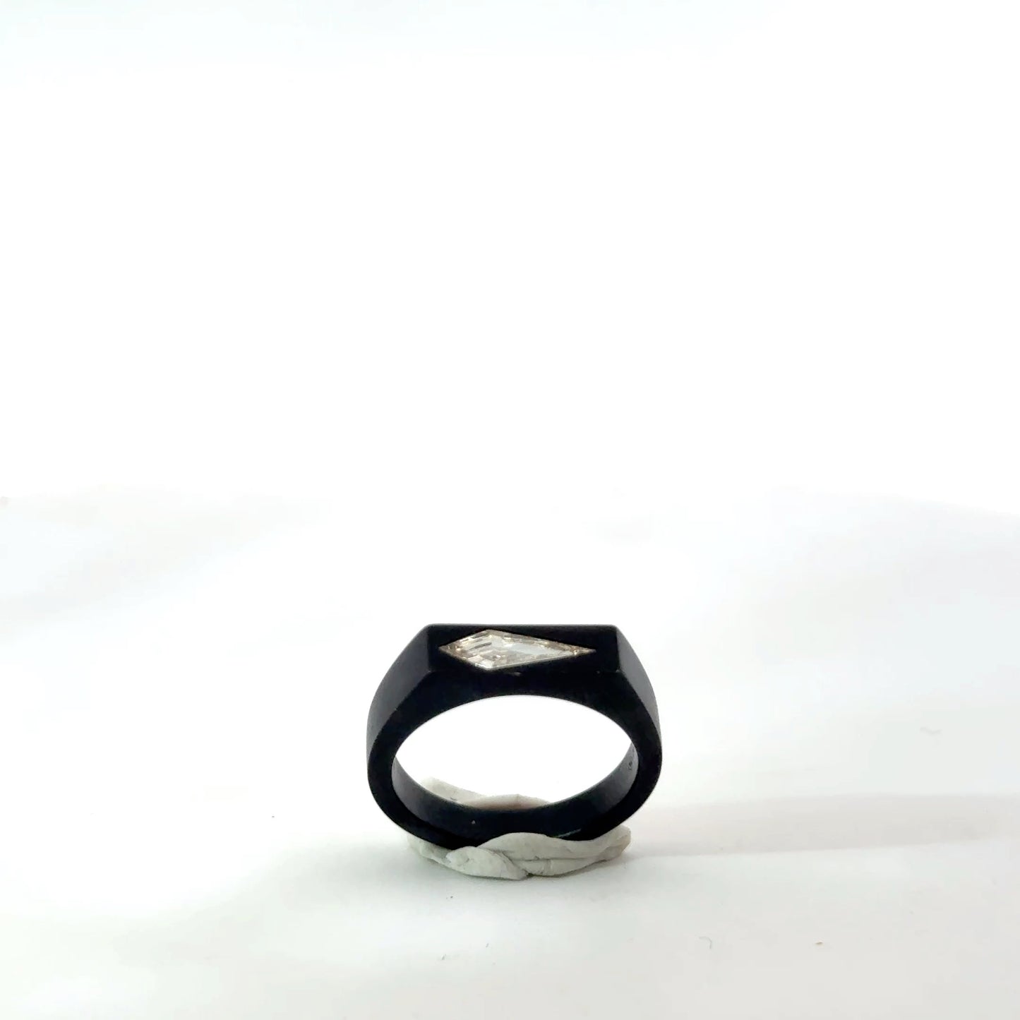 Quiet PLatinum Ring with kite-shaped diamonds