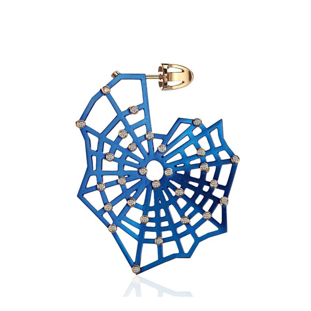 Spiders under substances earring