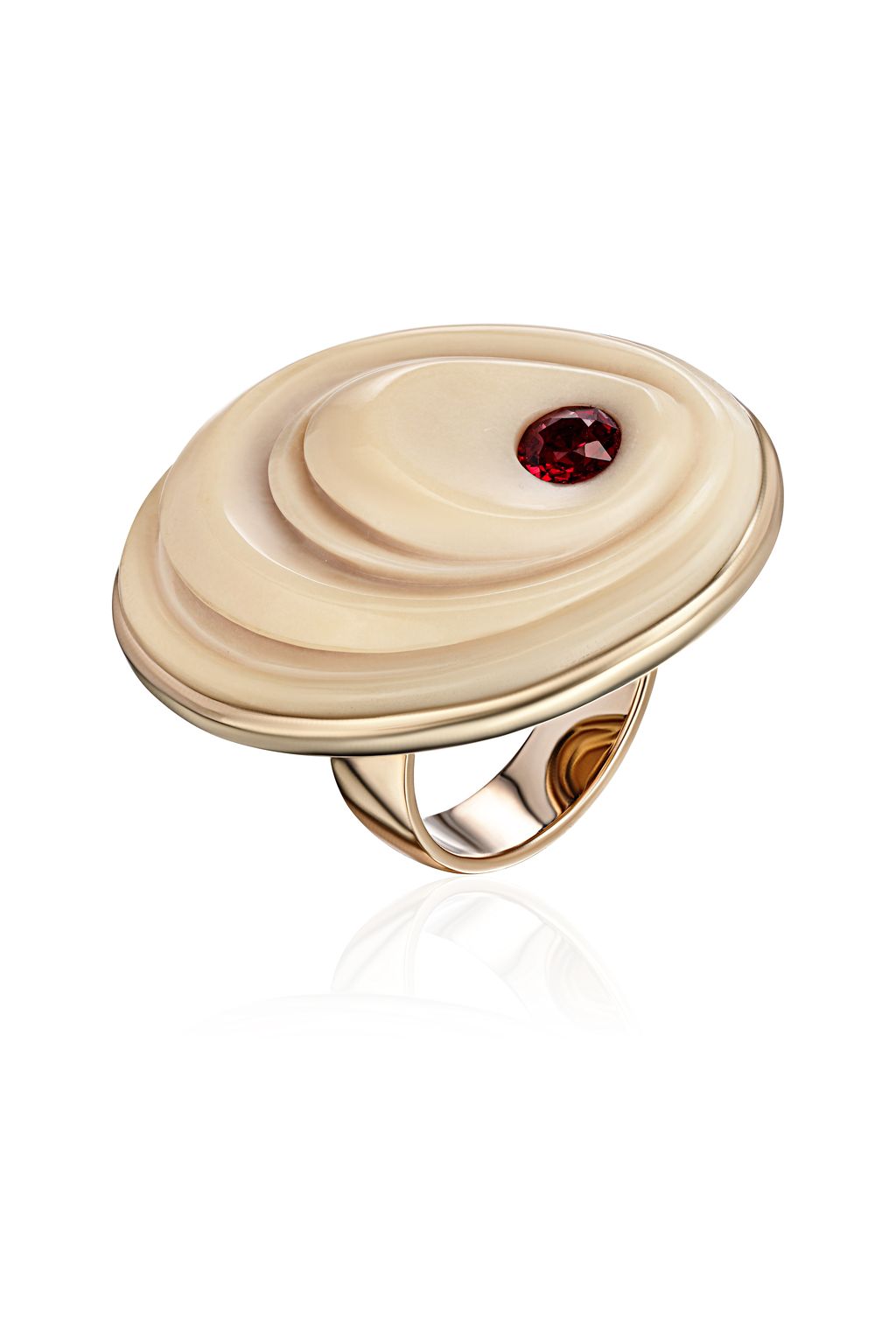 Frank gold, ruby and kohalong ring
