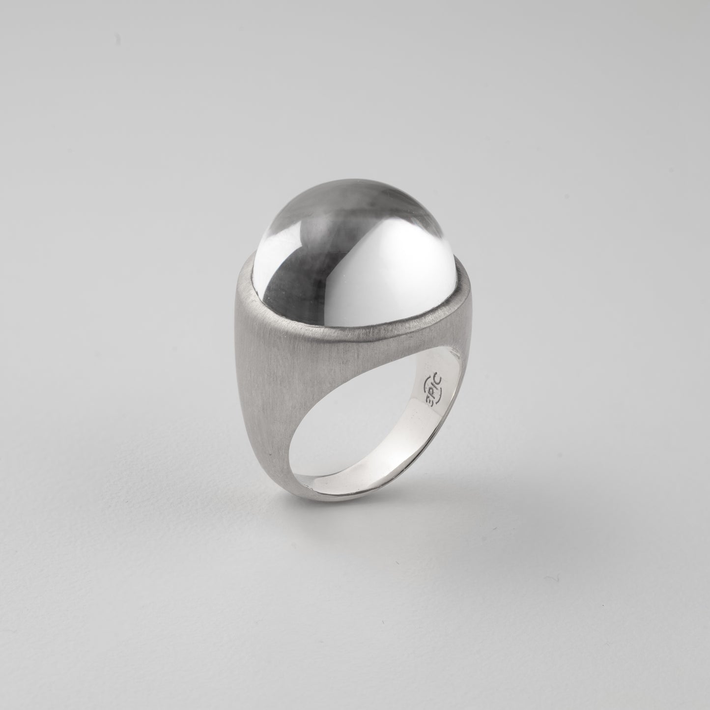 Eye drops silver ring with white rodium